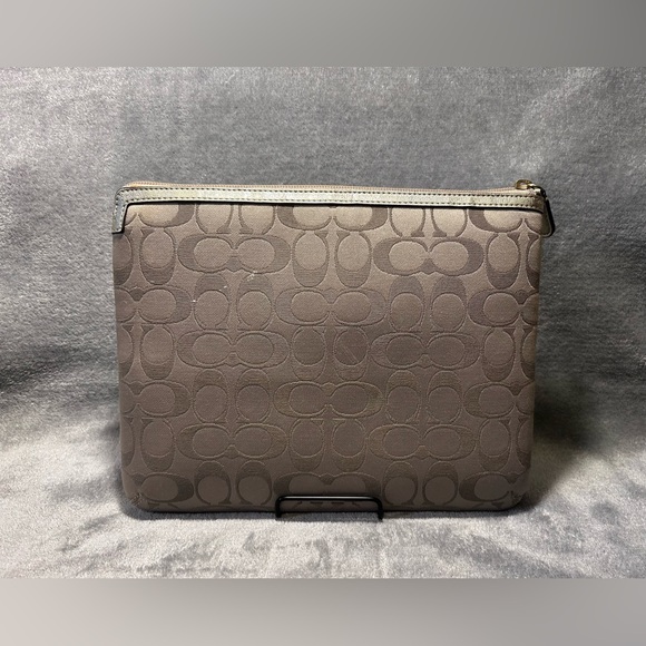 Coach Poppy Monogram iPad / Tablet Protective Sleeve - Picture 7 of 13